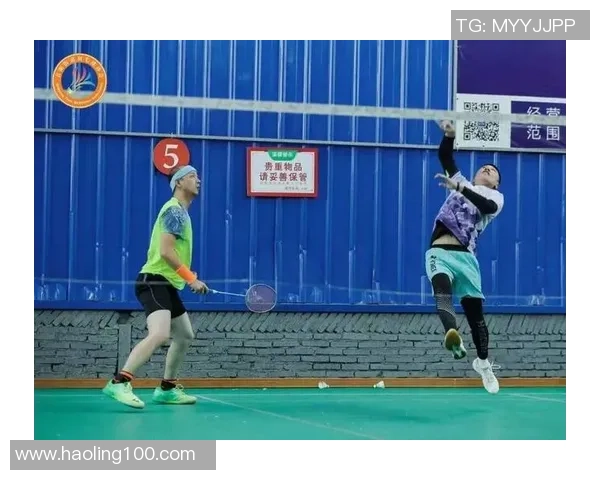 羽毛球新手必看：团队协作技巧与实战策略全面解析